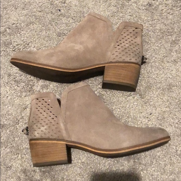 susina booties blakely